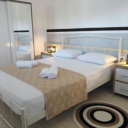 Apartment With Pool In Tzanata Kefalonia Dhimisianata ภายนอก รูปภาพ