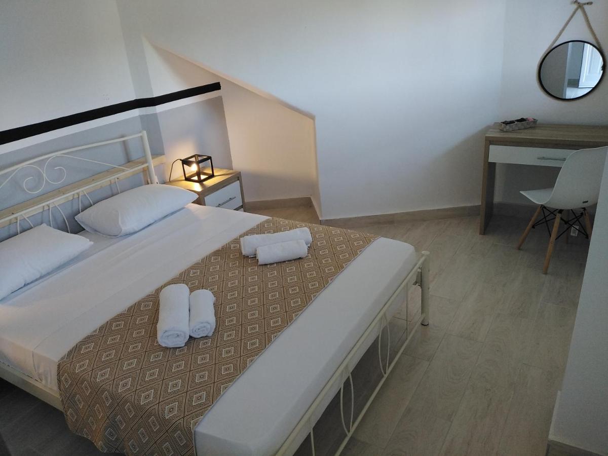 Apartment With Pool In Tzanata Kefalonia Dhimisianata ภายนอก รูปภาพ