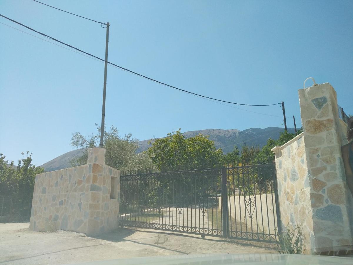 Apartment With Pool In Tzanata Kefalonia Dhimisianata ภายนอก รูปภาพ