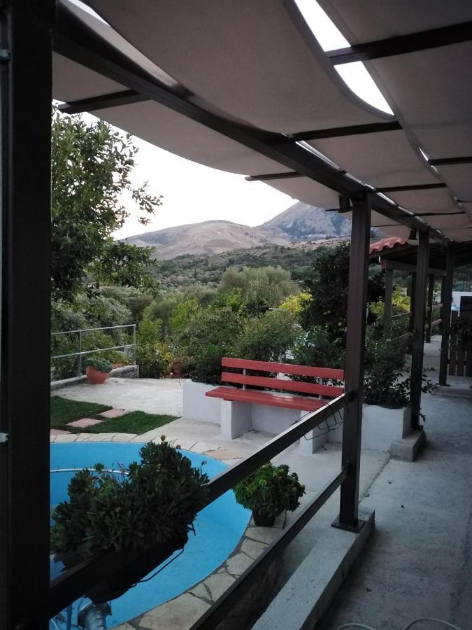 Apartment With Pool In Tzanata Kefalonia Dhimisianata ภายนอก รูปภาพ